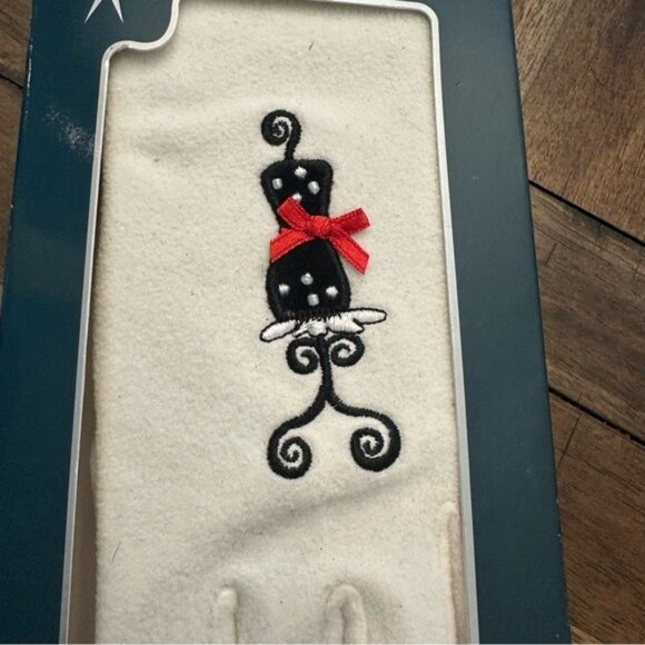 Sensations Isotoner Mannequin Stretch Fleece Gloves White One Size Womens New - Picture 2 of 5